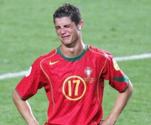 Ngày Ronaldo òa khóc như đứa trẻ ở EURO 2004