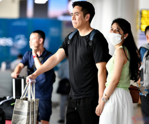 Khách ít đi chơi lúc nửa đêm, ế ẩm vé máy bay chuyến muộn