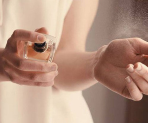 Ba vị trí xịt nước hoa không lưu hương như bạn nghĩ