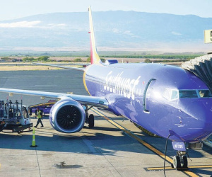 Máy bay Boeing rơi tự do 1.200 m/phút, suýt lao xuống biển