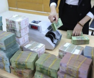 'Nóng' lãi suất huy động: 5 ngân hàng tăng 2 lần trong nửa tháng