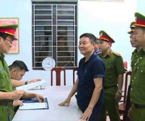 Vụ bắt giữ doanh nhân La 'điên' ở Thái Bình: Thêm một chủ tịch xã bị khởi tố, bắt tạm giam