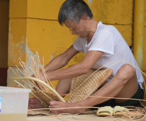 Éo le con đường sa vào ma túy của người cao tuổi