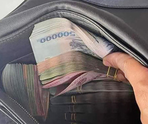 Nam hành khách đánh rơi ví chứa 500 triệu đồng ở sân bay Nội Bài