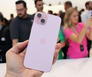 Apple cấp quyền cho đại lý tại Việt Nam bán iPhone trên TikTok Shop
