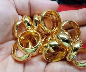 Vượt 75 triệu đồng/lượng, giá vàng nhẫn áp sát giá vàng miếng