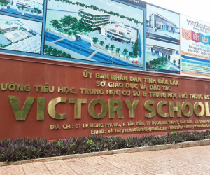 'Dậy sóng' vụ phụ huynh nộp học phí chậm, trường huỷ kết quả thi: Hiệu trưởng giải thích ra sao?
