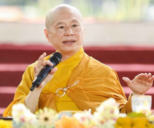 Thuyết pháp gây hoang mang: Đề xuất tăng nặng mức xử phạt