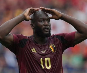 Lukaku lại 'xui tận mạng' khi tiếp tục bị VAR từ chối bàn thắng, nhưng kiến tạo giúp Bỉ hạ Romania