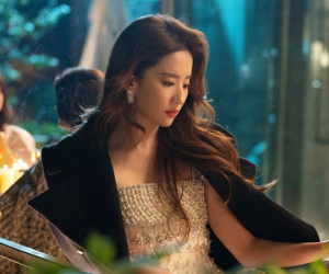 Nguyên mẫu đời thật của Lưu Diệc Phi trong Câu Chuyện Hoa Hồng: Tiểu tam cướp bồ bạn thân, yêu đương mù quáng hơn cả trên phim