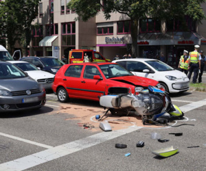 Đoàn xe hộ tống Thủ tướng Hungary gặp tai nạn sau trận đấu Euro khiến một người thiệt mạng