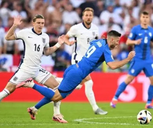 Hòa tẻ nhạt không bàn thắng, Anh và Slovenia dắt tay nhau vào vòng knock-out