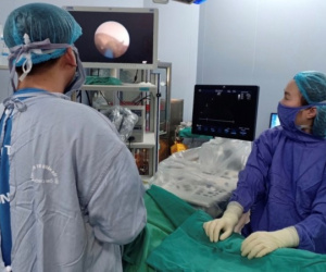 Một phụ nữ bị quên gạc trong bụng suốt 14 năm