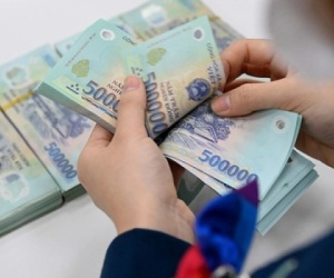 Tăng lương cao nhất lịch sử từ 1/7 - bảng lương mới của công chức, viên chức thay đổi ra sao?