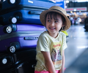 'Săn' vé bay nội địa chuyến đêm, du khách ngồi thất thểu ân hận giữa sân bay
