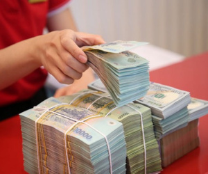 Ngân hàng giãn nợ cho khách, nhưng…