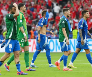 Huyền thoại tuyển Anh chế giễu: 'Đời tôi chưa từng thấy đội Italia nào tệ đến thế!'