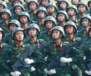 Quy định về mức lương cơ sở và tiền thưởng với cán bộ, lực lượng vũ trang