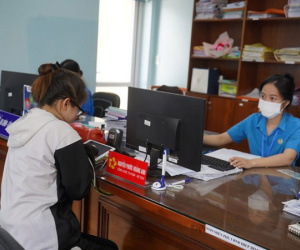 Vì sao nhiều công chức chưa nhận được lương theo mức mới từ ngày 1-7?