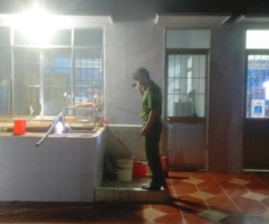 Mở nắp bồn nước trong cây xăng, tá hoả thấy thi thể nổi lềnh bềnh