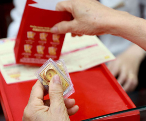Chênh lệch giảm mạnh, giá vàng nhẫn và vàng miếng ngang nhau