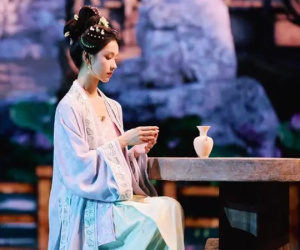 Màn ảnh Hoa ngữ xuất hiện 'mỹ nhân thời Nam Tống' đẹp mê đắm, nét cổ điển như nàng thơ từ quá khứ bước ra