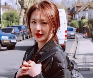 Trịnh Sảng bị chủ nợ truy đuổi ở Mỹ, 'mặt dày' xin tiền 2 bạn trai cũ để trả nợ 419 tỷ đồng