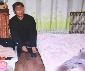 Vợ tìm đến khách sạn để 'bắt gian', sửng sốt vì thấy người ở cùng chồng: Đòi ly hôn ngay lập tức
