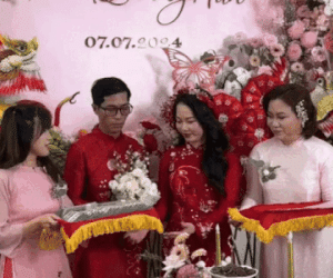 Đám cưới hot nhất Đà Nẵng: Của hồi môn hơn 200 tỷ, gia thế cô dâu chú rể 'không phải dạng vừa đâu'