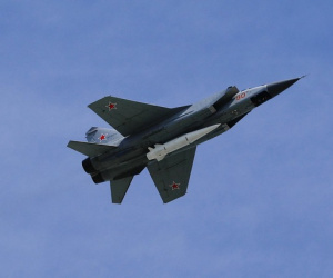 Ukraine ngỡ ngàng khi phát hiện Nga sử dụng tên lửa siêu thanh Zircon và Kinzhal?