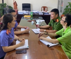 Lật tẩy 'ông trùm' điều hành đường dây truyền bá văn hóa phẩm đồi trụy