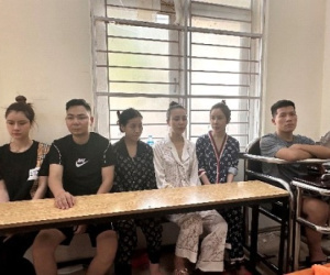 Nhóm 'nam thanh nữ tú' góp tiền mua ma túy về nhà trọ 'bay lắc'