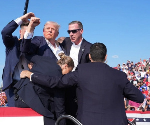 Thêm thông tin về nghi phạm bắn ông Trump