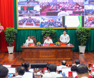 4 công chức ở Hậu Giang định xin thôi việc sau khi viết nhật ký làm việc điện tử