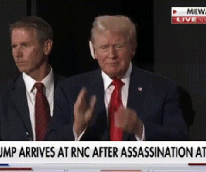 Ông Trump đeo băng tai lộ diện sau vụ ám sát, thành 'người hùng nước Mỹ' giữa tiếng hò reo của 50.000 người
