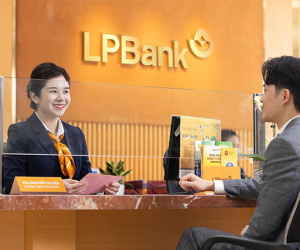 Ngân hàng ông Nguyễn Đức Thụy làm Chủ tịch có tên mới, cổ phiếu liên tục tăng