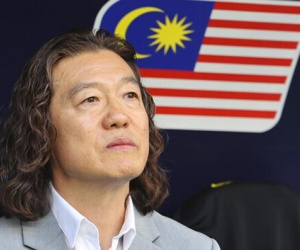 Vì sao HLV Hàn Quốc tự bỏ ra 17,2 tỷ đồng để tháo chạy khỏi đội tuyển Malaysia?