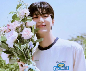 Byeon Woo Seok: Đóa hoa nở muộn liệu có chóng tàn?