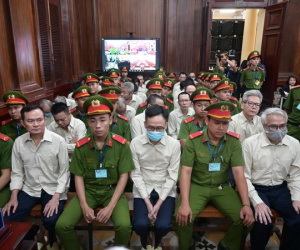 Xét xử đại án đăng kiểm: 2 cựu cục trưởng bình tĩnh hầu tòa
