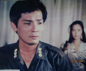 Tài tử từng 'đếm tiền mỏi tay' nổi tiếng đào hoa từng có 12 cuộc tình: Tuổi xế chiều đơn độc, lang thang một mình trên phố