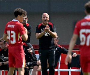 Liverpool thua trận đầu tiên dưới thời tân HLV Hà Lan