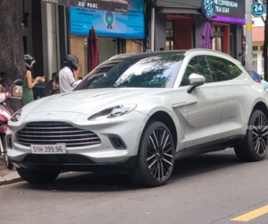 Chạm mặt siêu SUV Aston Martin DBX hơn 13 tỷ của đại gia Sài Gòn
