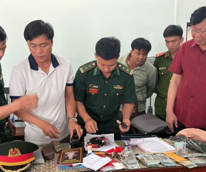 Giả danh thượng tướng, đại tá quân đội vì 'thích bộ đội'!?