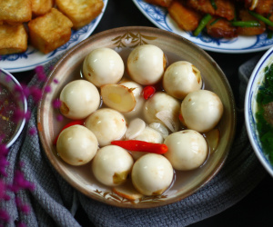 WHO cảnh báo 7 món chứa 'chất độc', toàn món quen thuộc với người Việt, ăn không đúng có thể gây lú lẫn, ảo giác
