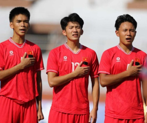 Tuyển Lào gây bất ngờ, là cơ hội vớt vát danh dự hay 'thảm họa' cho tuyển Việt Nam?