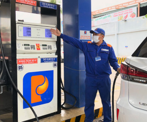 Petrolimex nói gì khi chưa 'phổ cập' bán nhiên liệu Euro 5?