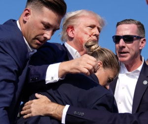 FBI xác nhận ông Trump thực sự bị trúng đạn trong vụ ám sát hụt