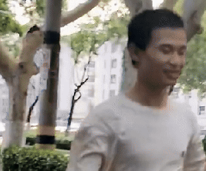 'Vi Thần Bắc Đại' bị quay lén tại quê nhà: Lương hơn 2 tỷ/năm nhưng rất xuề xòa, vẫn giữ một thói quen đúng chuẩn thiên tài