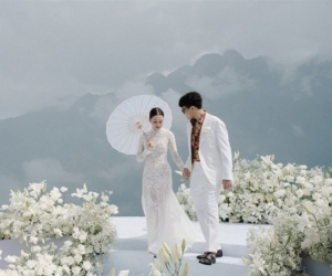 Chủ nhân 'đám cưới trên mây' tiết lộ lý do chọn chỗ độc lạ nhất Việt Nam để tổ chức hôn lễ