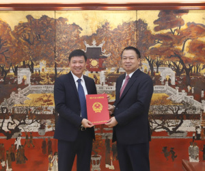 Bổ nhiệm Cục trưởng, Vụ trưởng, Phó Chánh Văn phòng Bộ